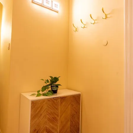 Heroes' Square Apartman