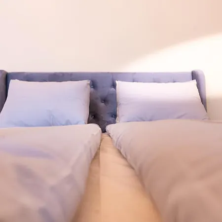 Apartman Heroes' Square *